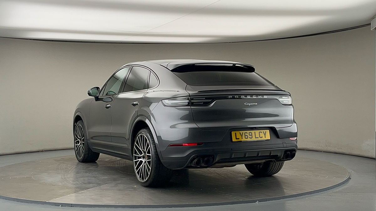 More views of Porsche Cayenne