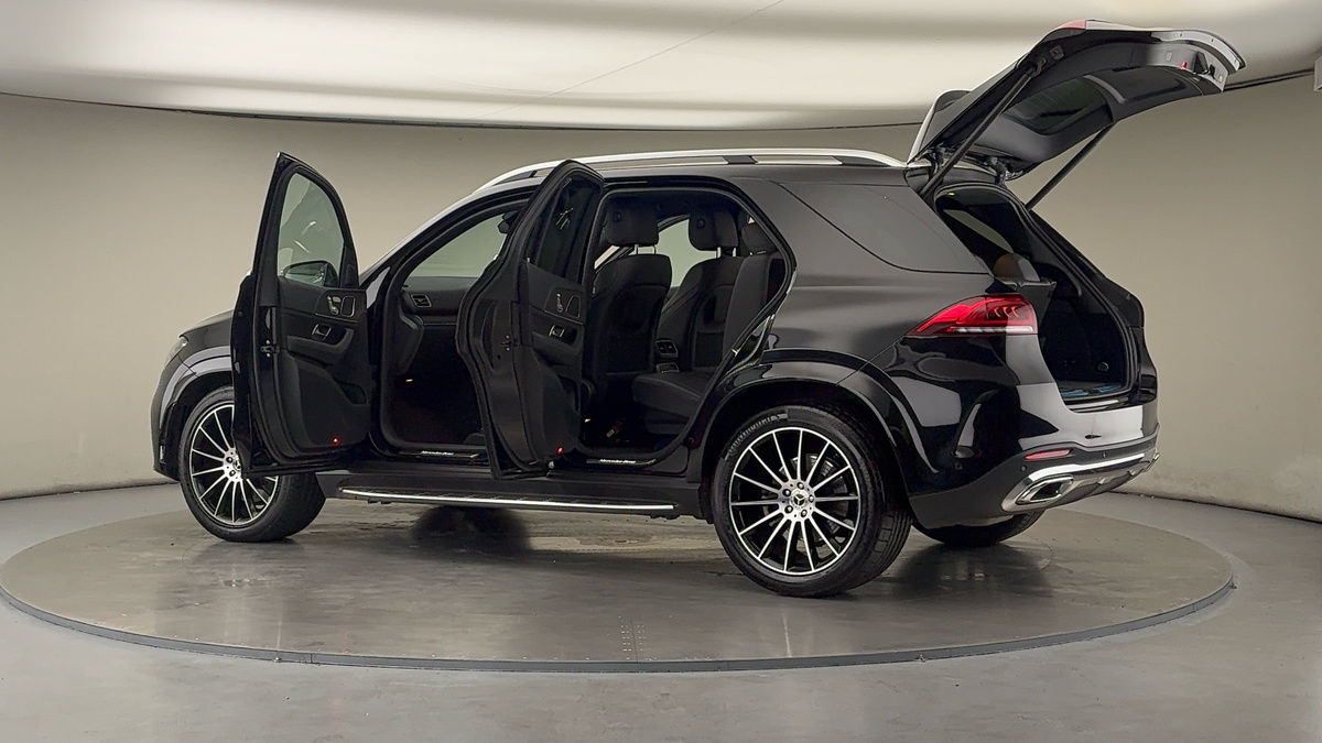 More views of Mercedes-Benz GLE