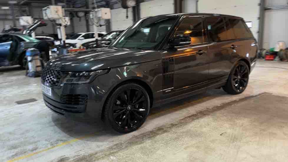 More views of Land Rover Range Rover