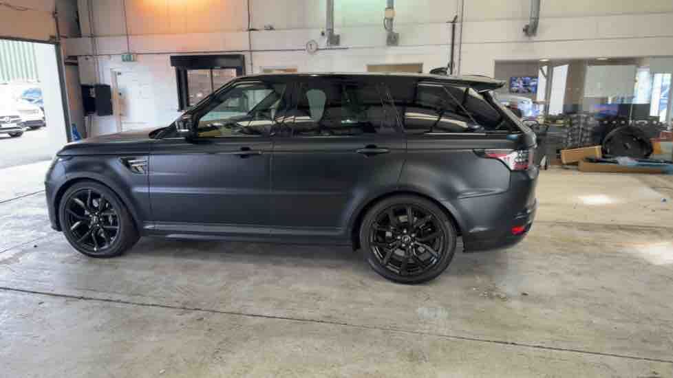 More views of Land Rover Range Rover Sport