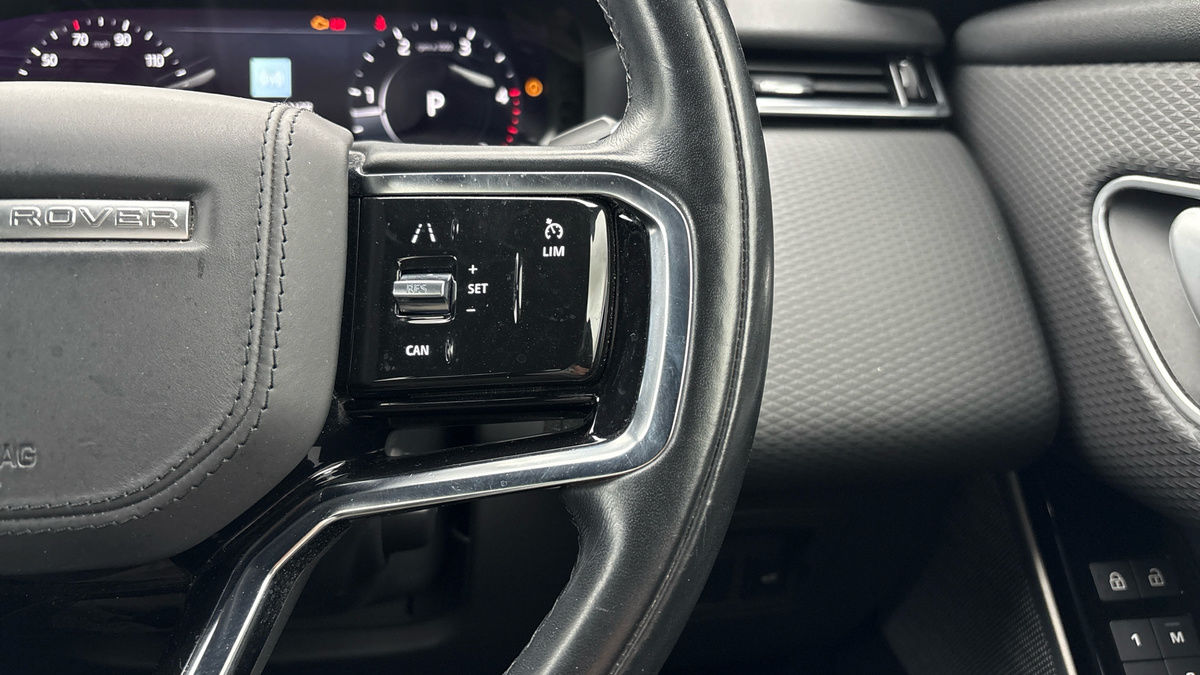 Land Rover Range Rover Velar Image 14