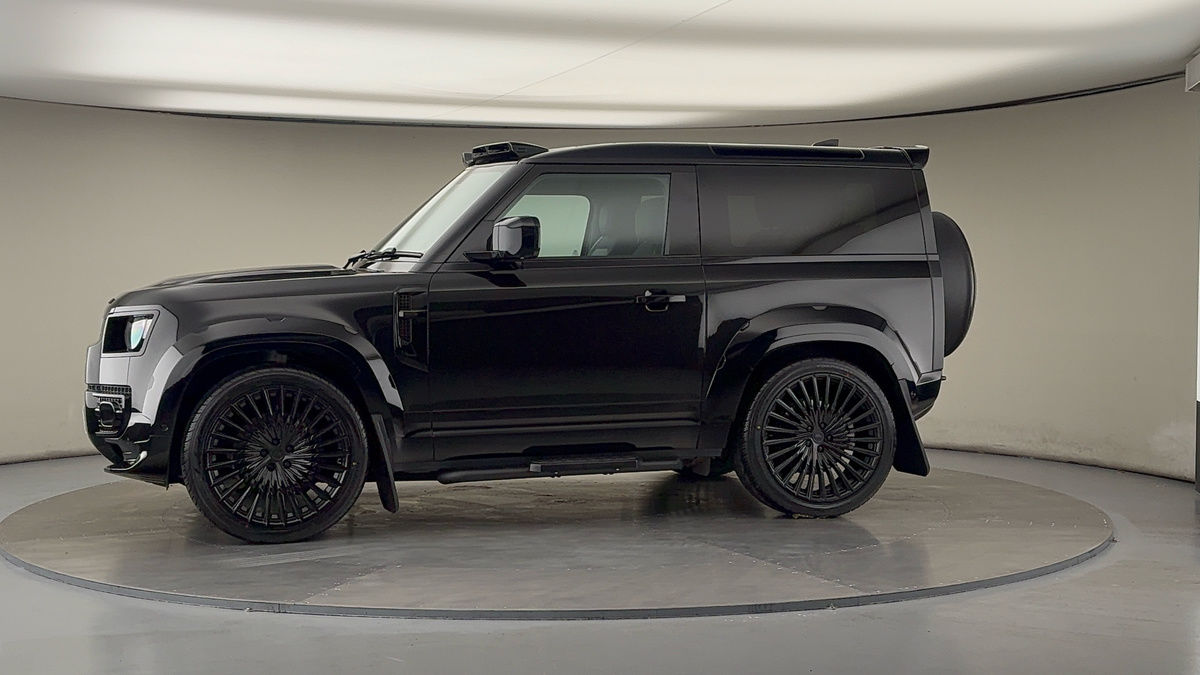 More views of Land Rover Defender 90