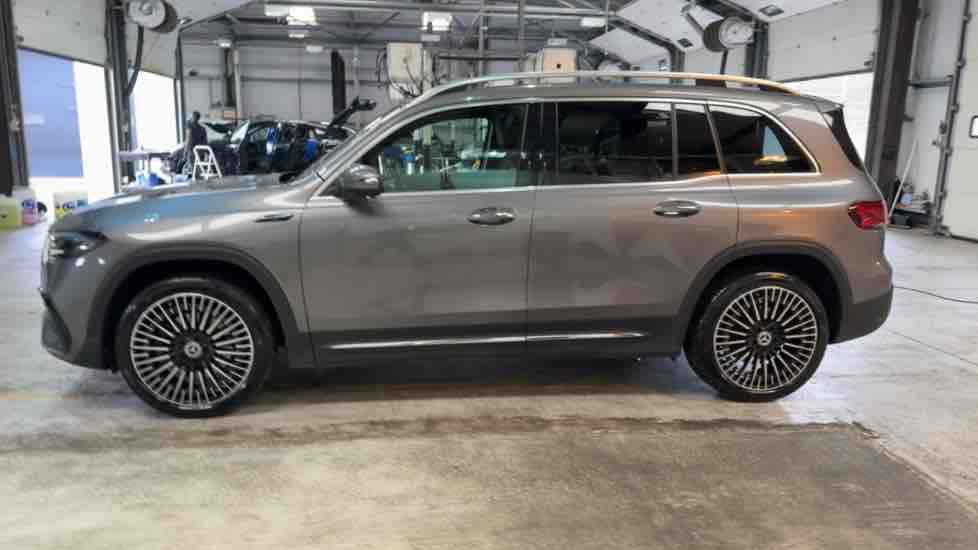 More views of Mercedes-Benz EQB