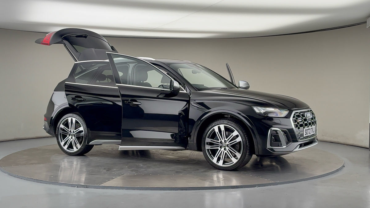 More views of Audi SQ5