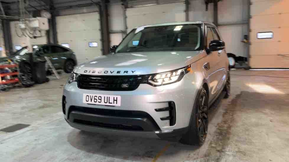 More views of Land Rover Discovery