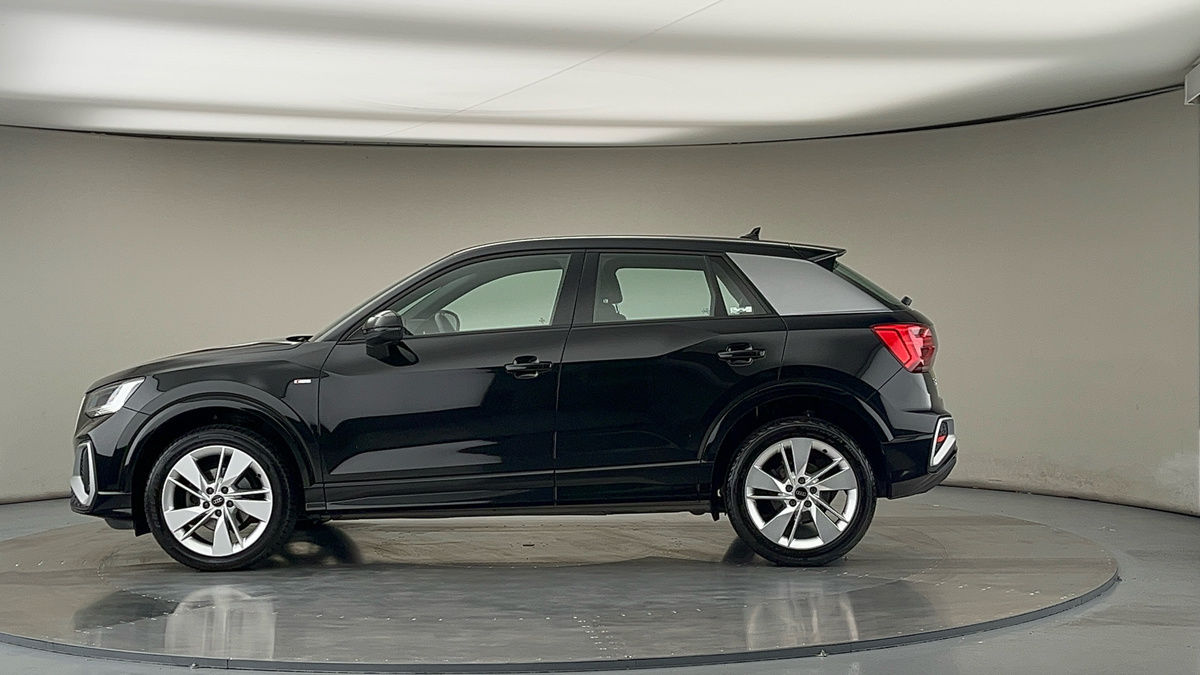 More views of Audi Q2