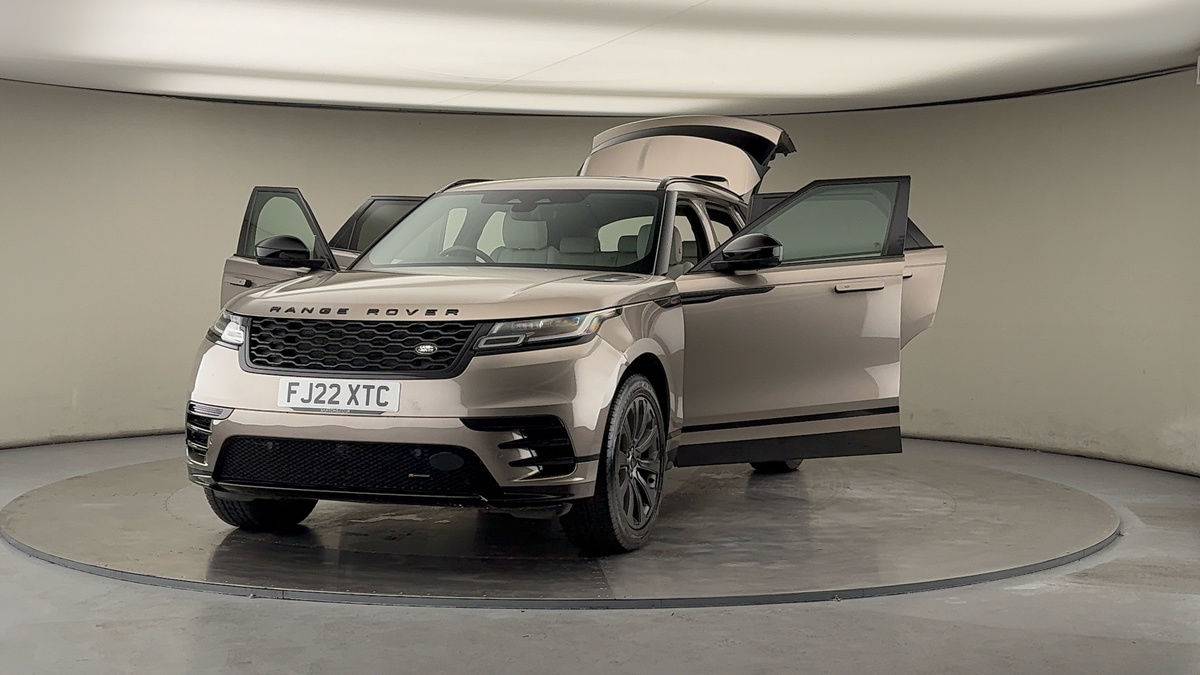 More views of Land Rover Range Rover Velar