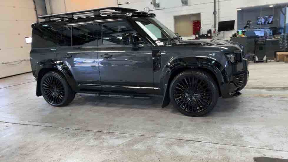 More views of Land Rover Defender 110