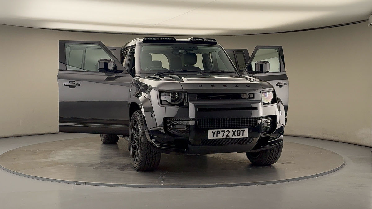 More views of Land Rover Defender 110