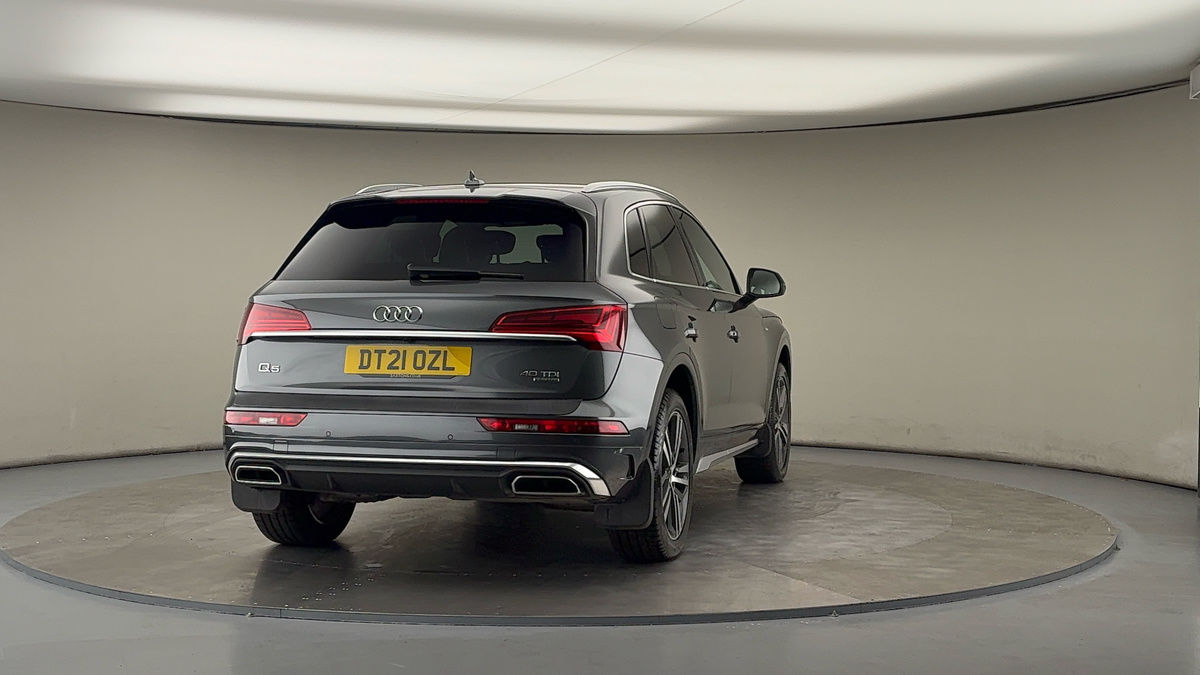 More views of Audi Q5