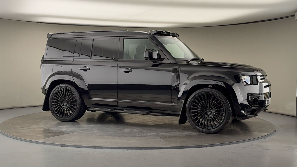 More views of Land Rover Defender 110