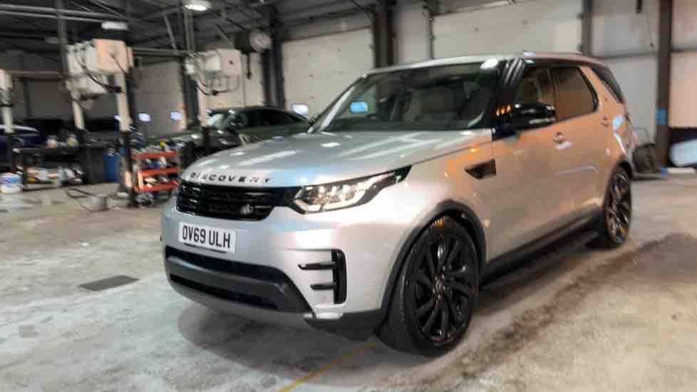 More views of Land Rover Discovery