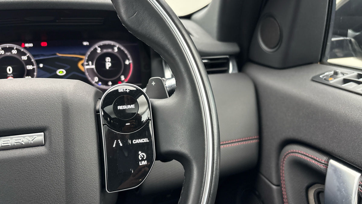 Land Rover Discovery Sport Image 14