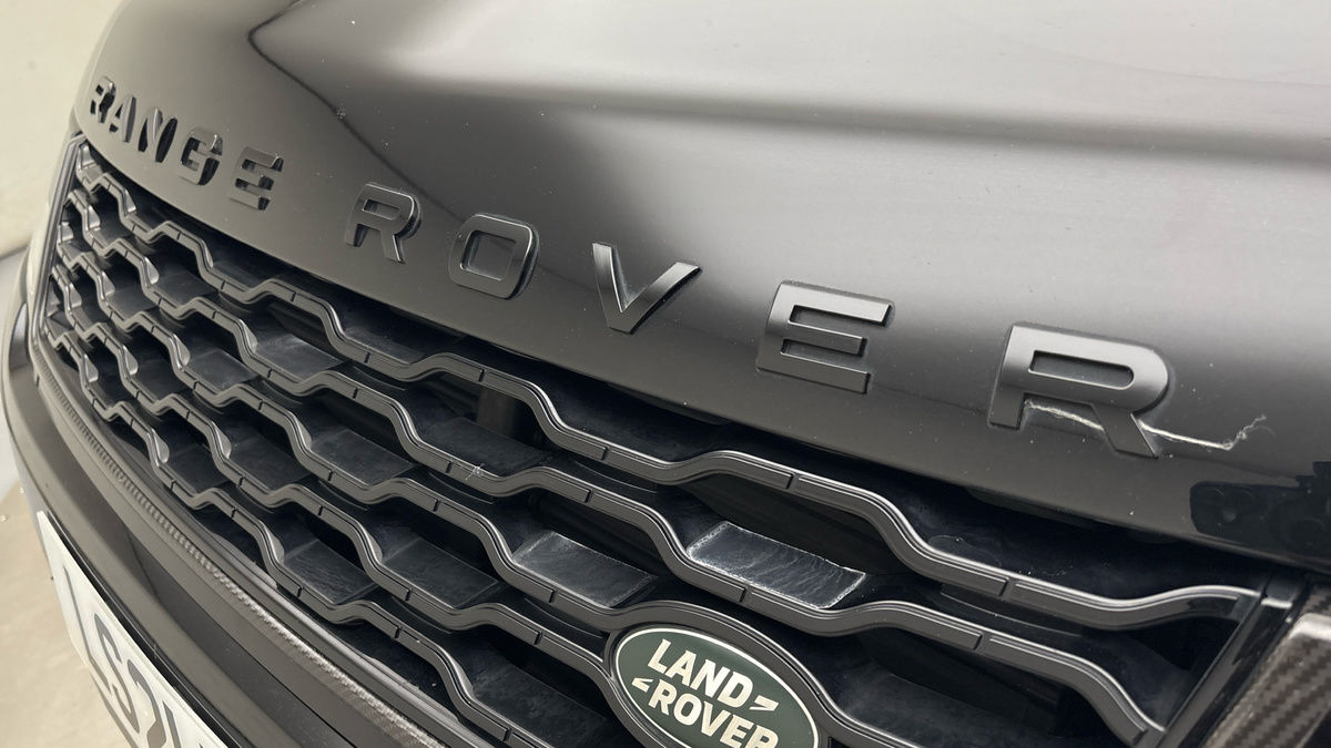 Land Rover Range Rover Sport Image 24