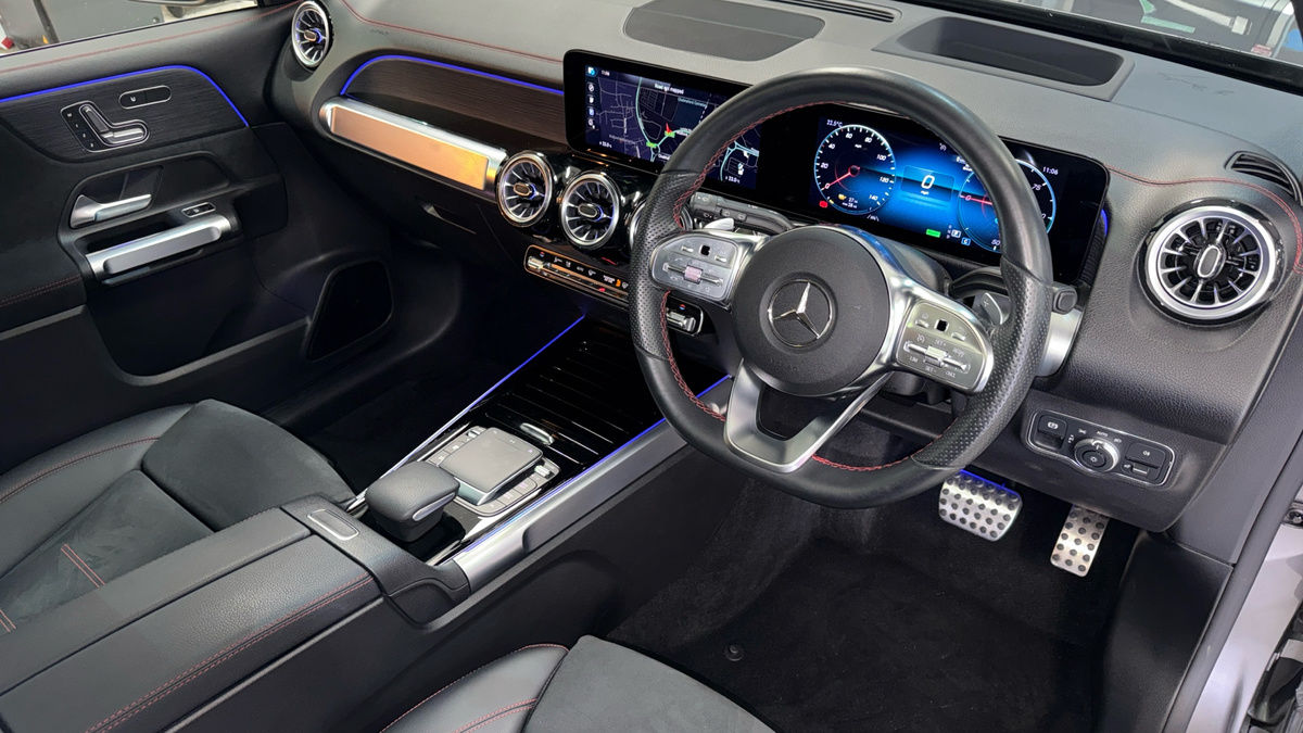 Mercedes-Benz EQB Image 5