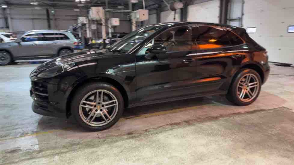 More views of Porsche Macan