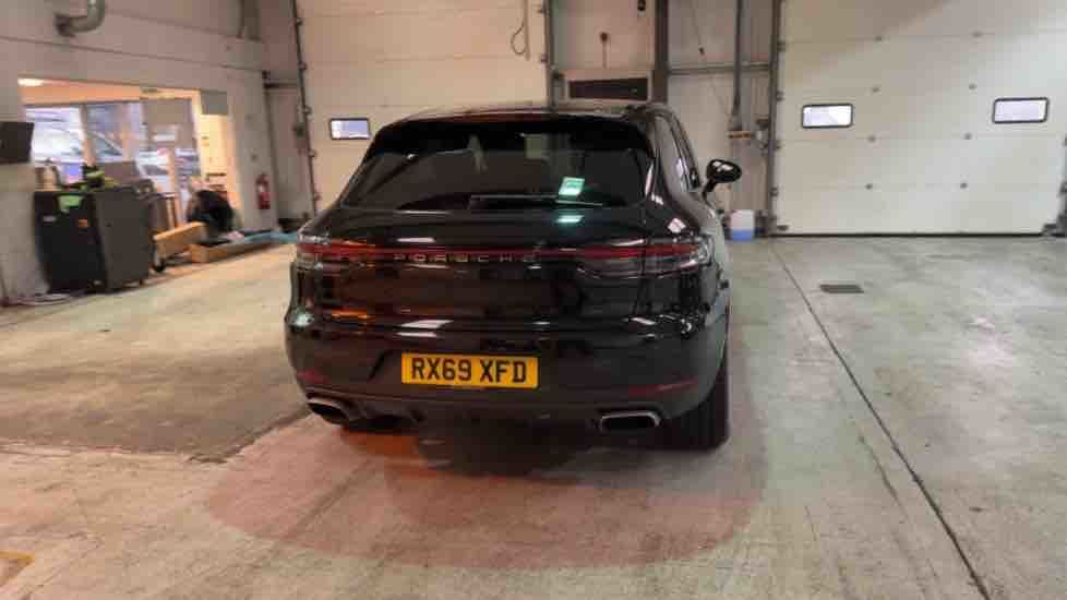 More views of Porsche Macan