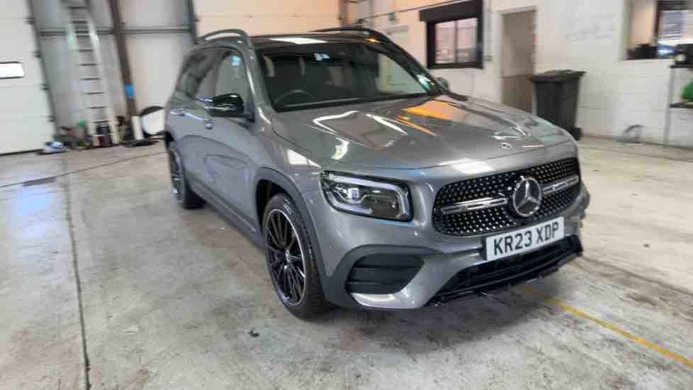 More views of Mercedes-Benz GLB