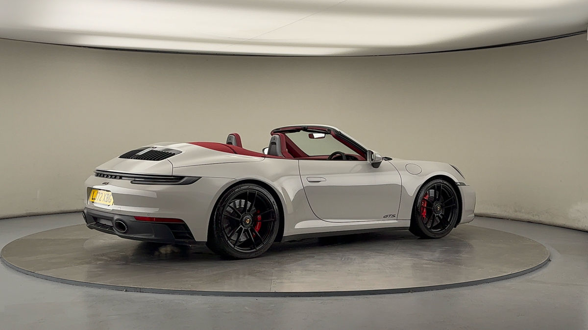 More views of Porsche 911