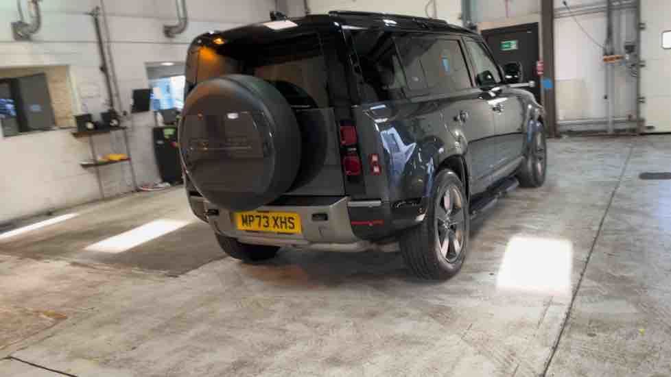 More views of Land Rover Defender 110