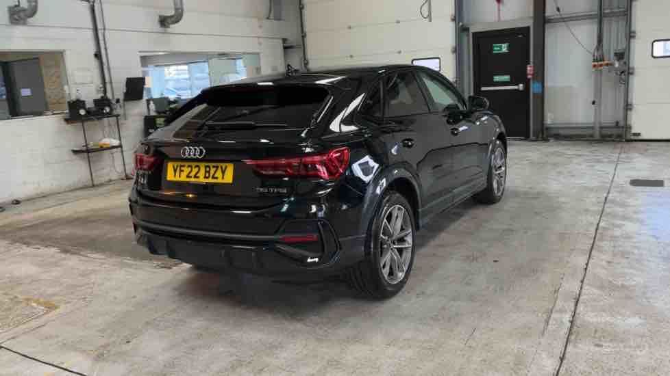 More views of Audi Q3