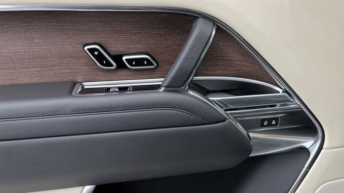 Land Rover Range Rover Image 19