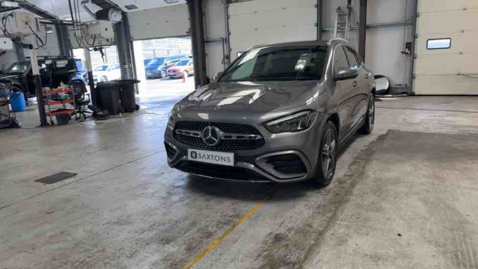 More views of Mercedes-Benz GLA