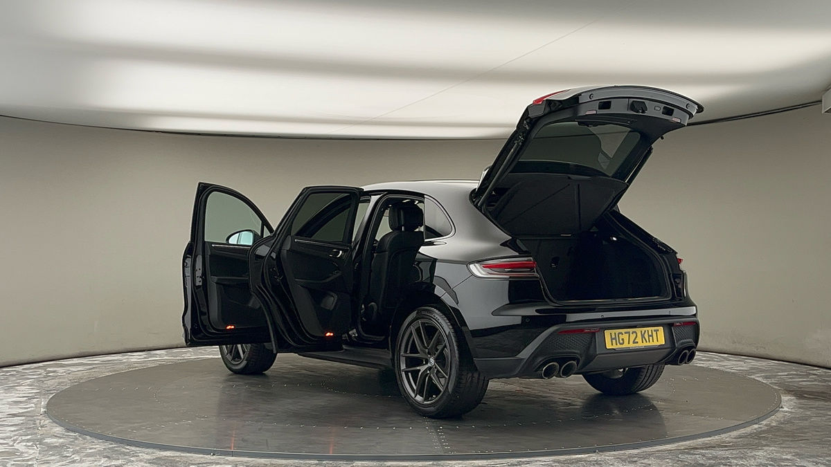 Porsche Macan Image 23
