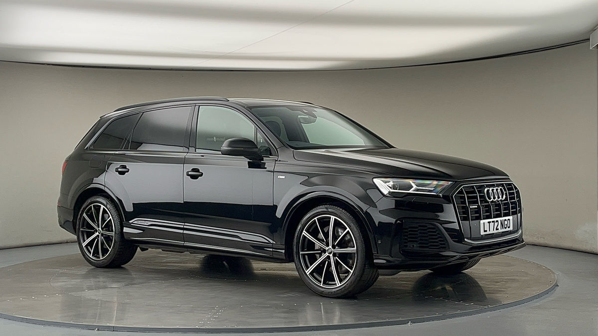 More views of Audi Q7
