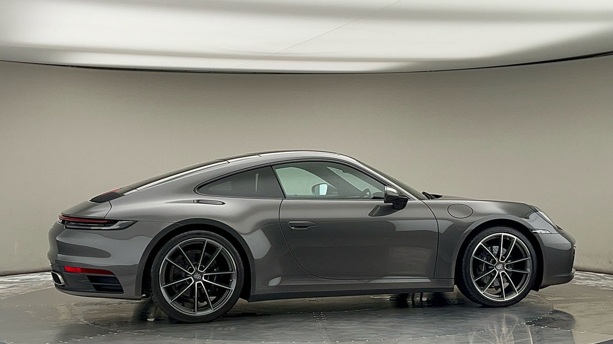 More views of Porsche 911
