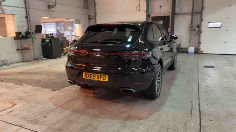 More views of Porsche Macan