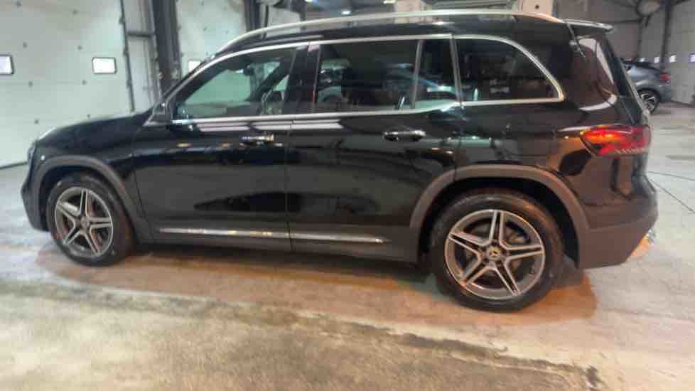 More views of Mercedes-Benz GLB