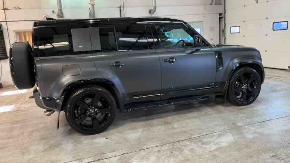 More views of Land Rover Defender 110