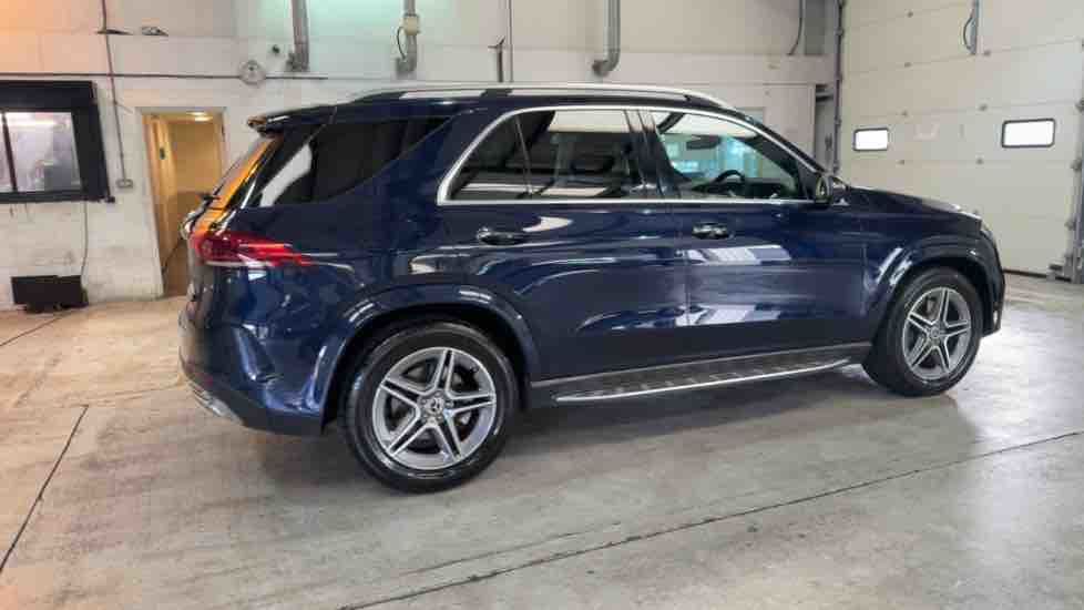 More views of Mercedes-Benz GLE