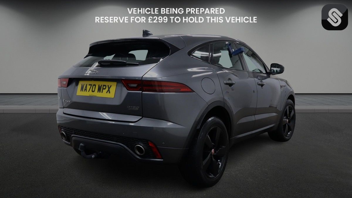 Jaguar E-PACE Image 4