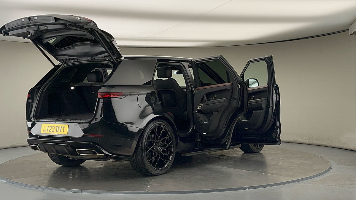 More views of Land Rover Range Rover Sport