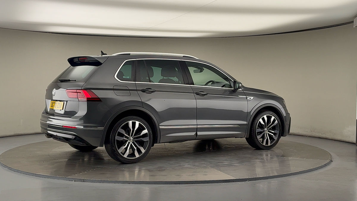 More views of Volkswagen Tiguan