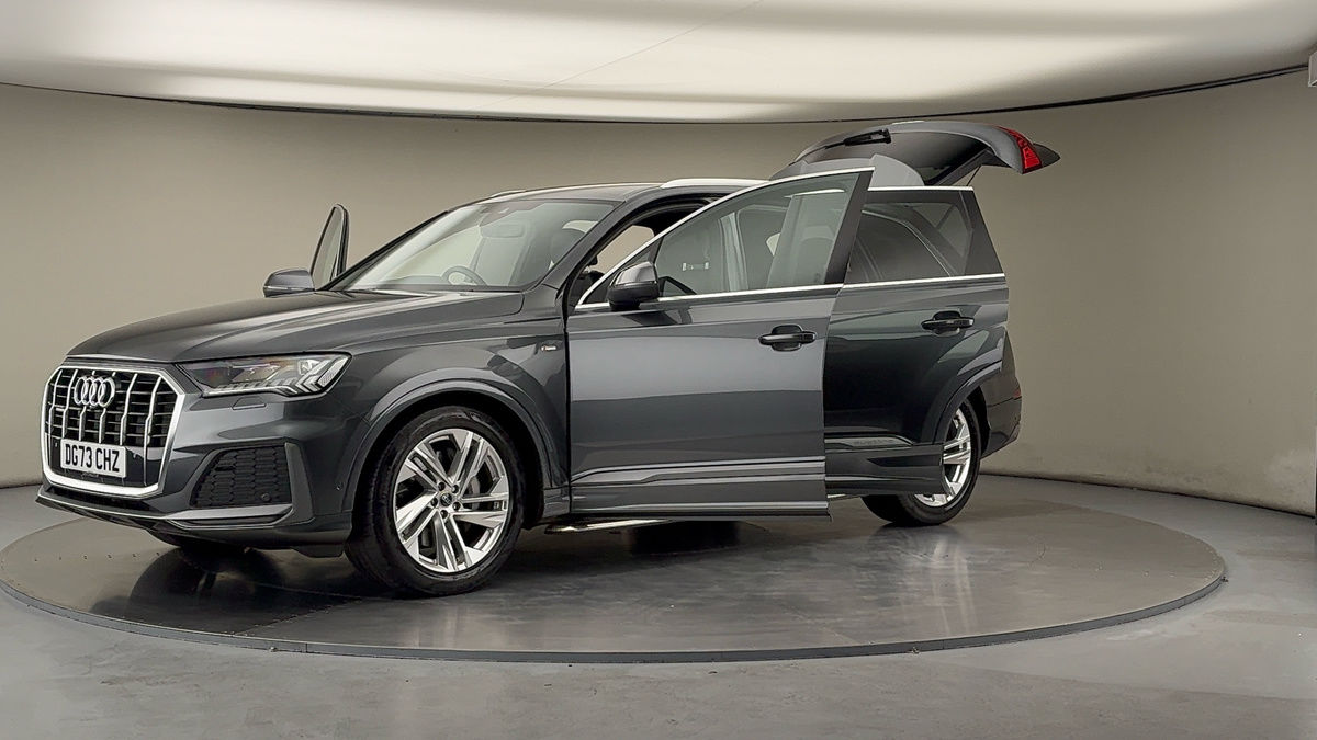 Audi Q7 Image 22