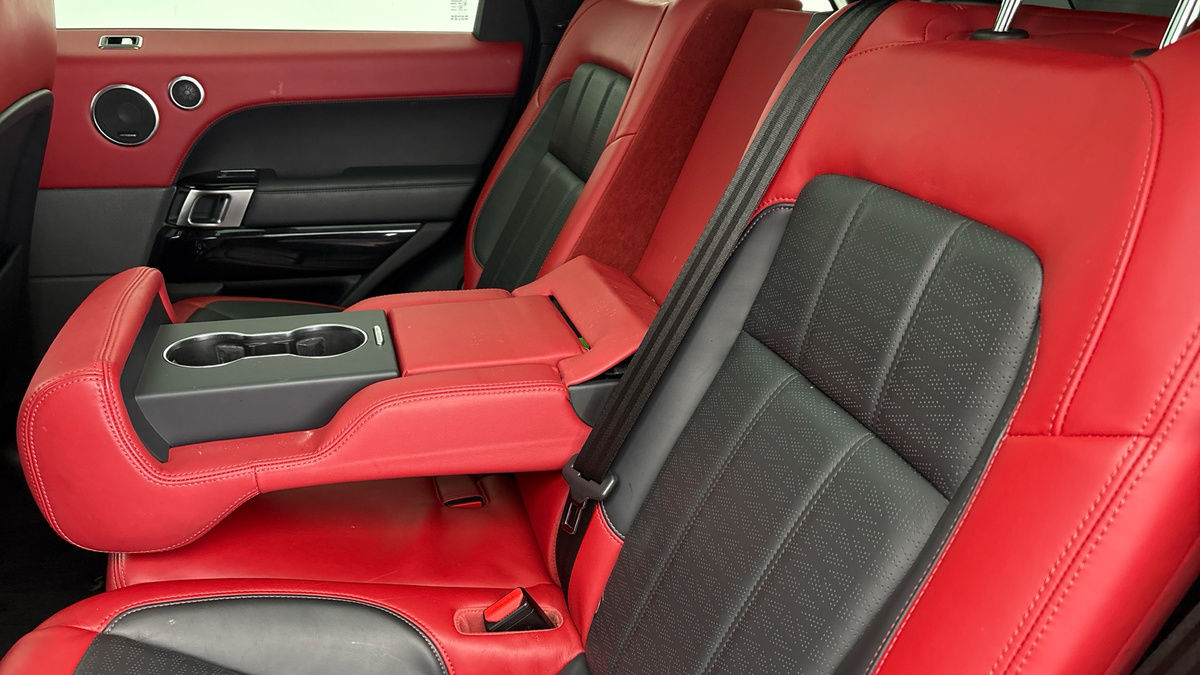 Land Rover Range Rover Sport Image 9