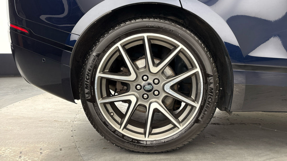 Land Rover Range Rover Velar Image 10