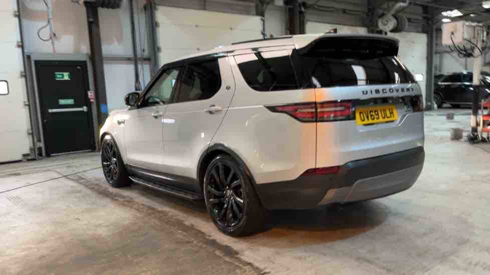 More views of Land Rover Discovery