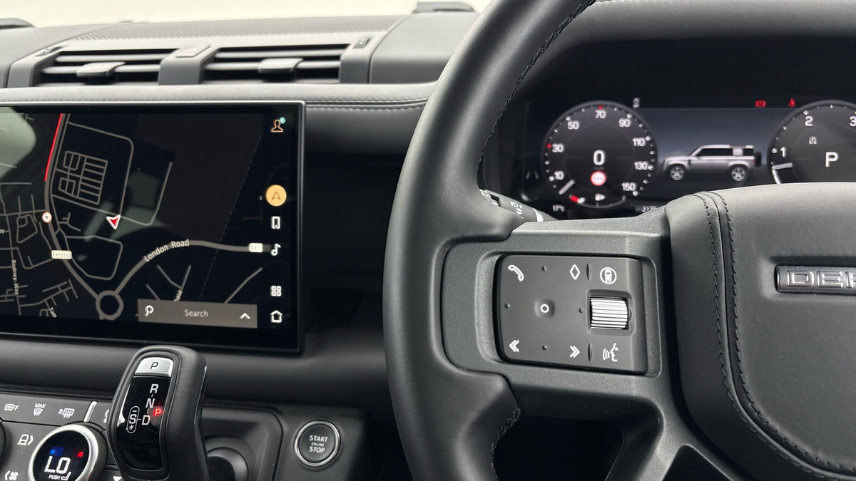 Land Rover Defender 110 Urban Image 13