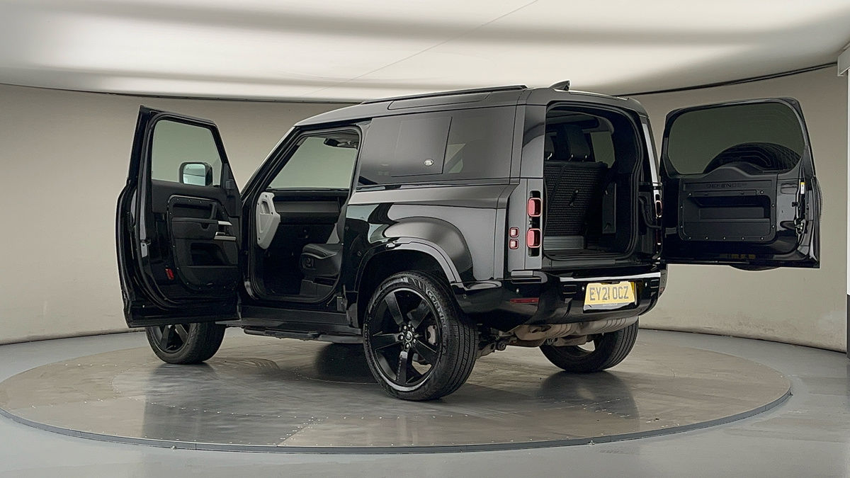 More views of Land Rover Defender 90