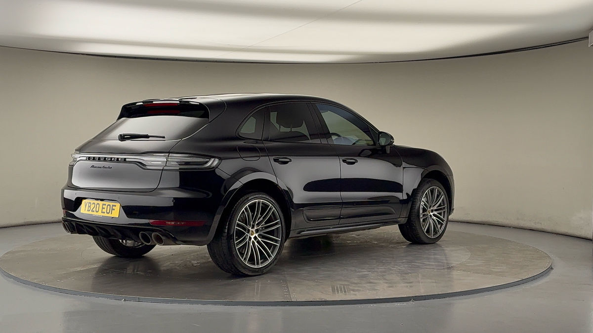 Porsche Macan Image 21