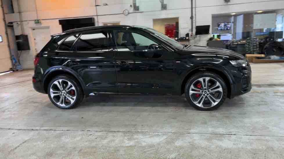 More views of Audi Q5
