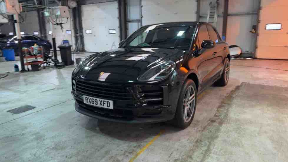 More views of Porsche Macan