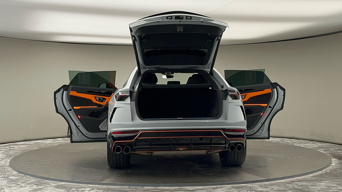 More views of Lamborghini Urus