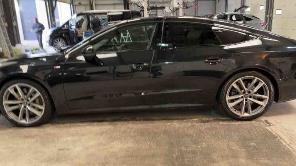 More views of Audi A7