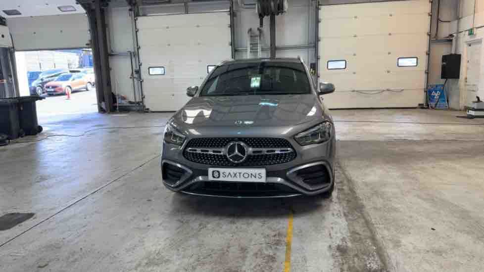 More views of Mercedes-Benz GLA