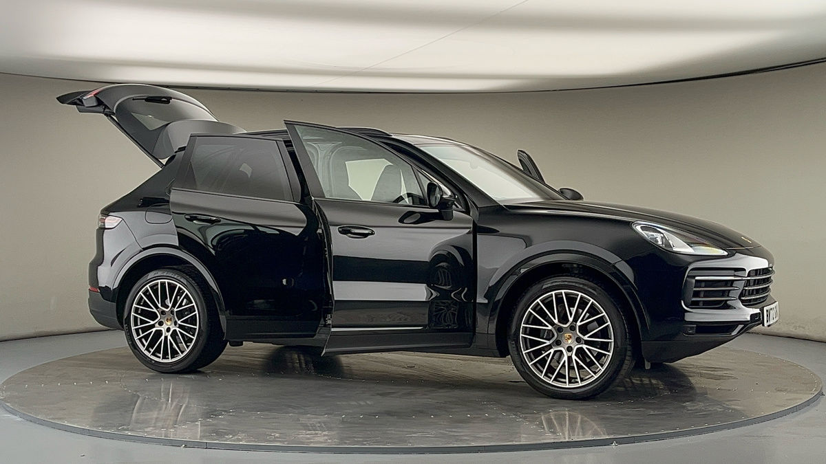 More views of Porsche Cayenne